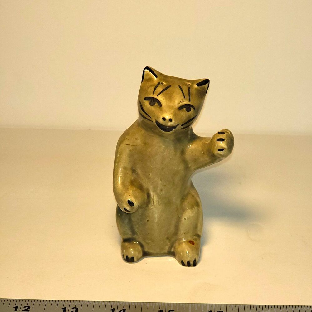 Vintage Ceramic Arts Studio Cat Shaker Figurine Grey 1949 Betty Harrington CAS